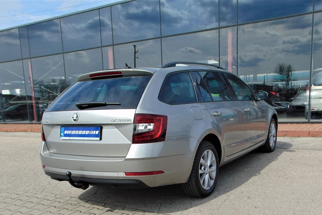 Skoda Octavia cena 74900 przebieg: 79360, rok produkcji 2018 z Orneta małe 379